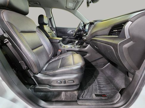 Used 2018 Chevrolet Traverse Premier AWD/4WD image 26