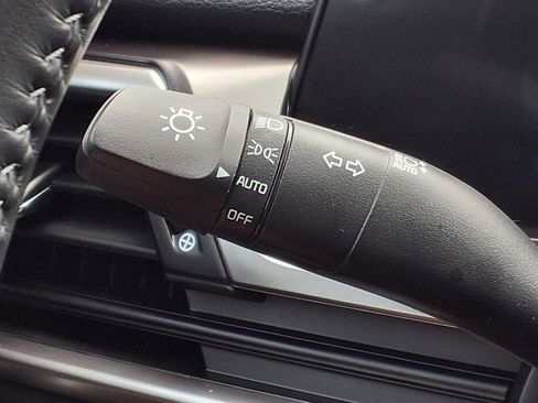 Certified 2025 Kia Telluride S FWD image 18