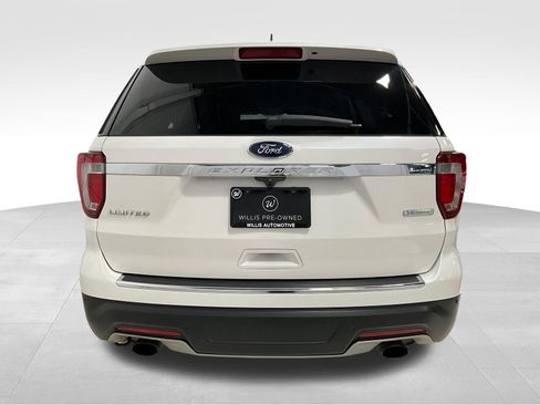 Used 2019 Ford Explorer Limited FWD image 5