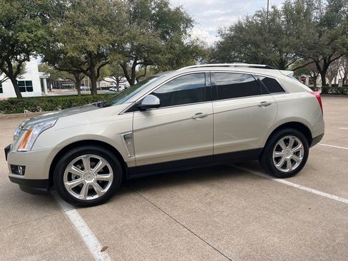 Used 2016 Cadillac SRX Performance w/ Driver Awareness Package image 5