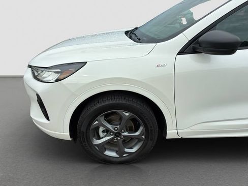 Used 2024 Ford Escape ST-Line w/ Tech Pack #1 AWD/4WD image 10