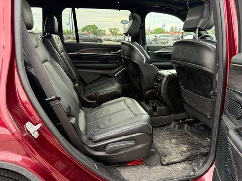 Used 2021 Jeep Grand Cherokee L Overland w/ Luxury Tech Group IV AWD/4WD image 13