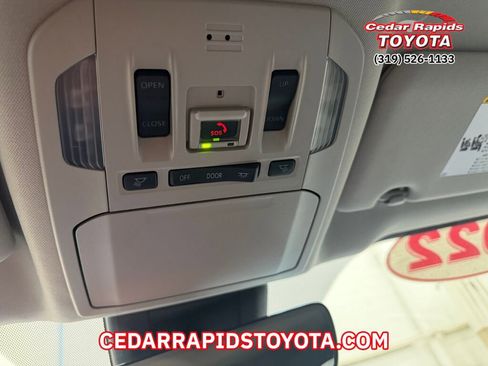 Certified 2022 Toyota Highlander XLE image 17