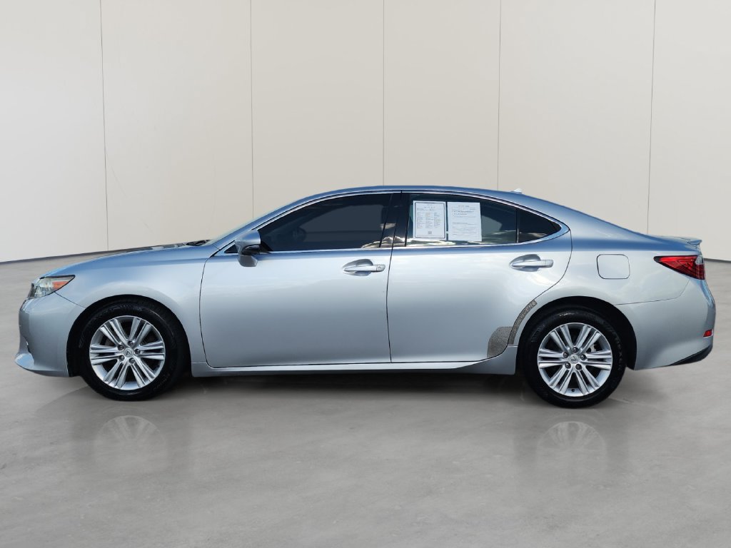 Used 2014 Lexus ES 350 w/ Premium Package FWD image 2