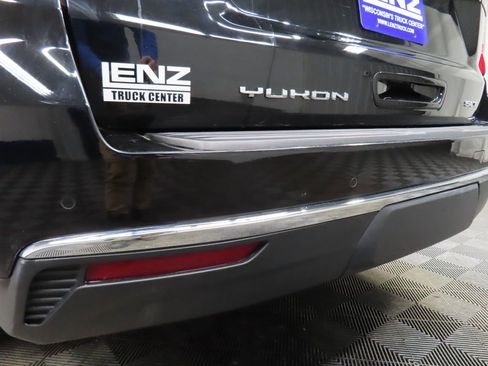 Used 2024 GMC Yukon SLT w/ SLT Luxury Package AWD/4WD image 48