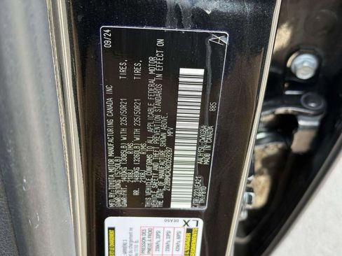 Used 2024 Lexus RX 350h w/ Convenience Package image 32