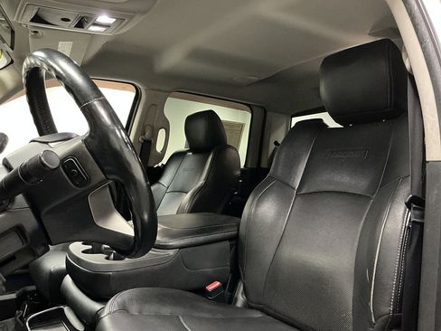 Used 2017 RAM 2500 Laramie AWD/4WD image 9