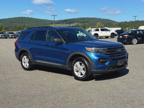 Used 2020 Ford Explorer XLT w/ Class III Trailer Tow Package AWD/4WD image 2