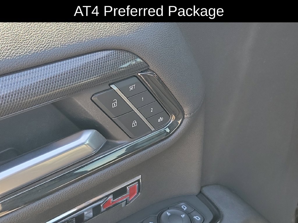 Used 2023 GMC Sierra 1500 AT4 w/ Technology Package AWD/4WD image 12