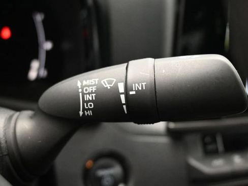 Used 2025 Toyota Camry LE FWD image 31