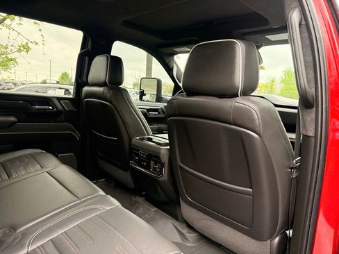 Used 2024 GMC Sierra 2500 AT4X w/ AT4X AEV Edition AWD/4WD image 35