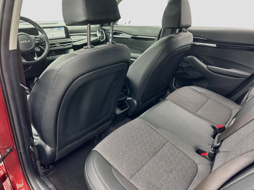 Certified 2025 Kia Seltos S FWD image 21