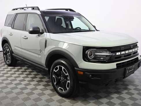 Used 2023 Ford Bronco Sport Outer Banks w/ Tech Package AWD/4WD image 8
