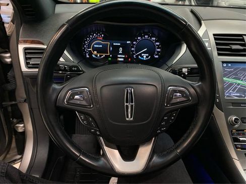 Used 2019 Lincoln MKZ Reserve image 21