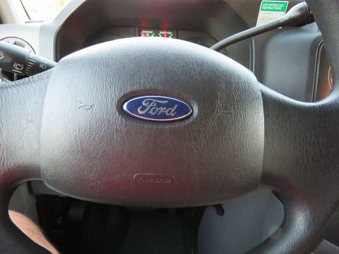 Used 2012 Ford E-150 and Econoline 150 w/ PWR Group image 23