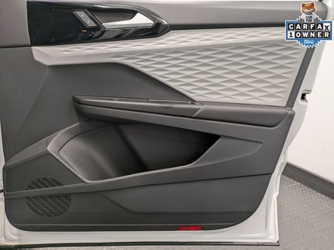 Used 2023 Volkswagen Taos S w/ Driver Assistance Package image 28