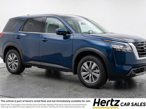 Used 2025 Nissan Pathfinder SV AWD/4WD image 1