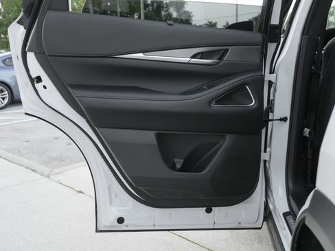 Certified 2026 INFINITI QX60 Luxe w/ Cargo Package FWD image 31