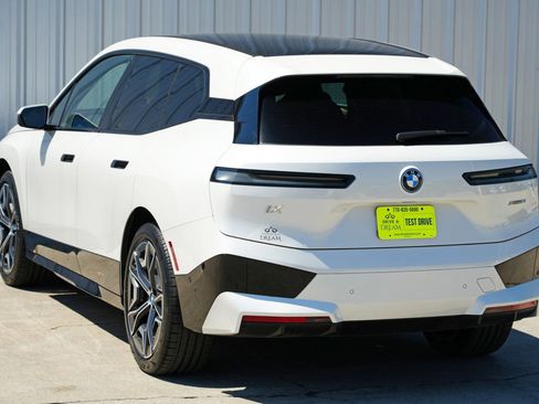 Used 2022 BMW iX xDrive50 w/ Sport Package image 53