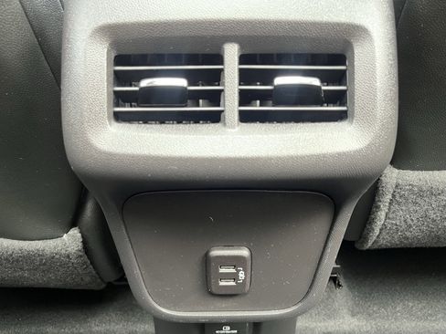 Used 2023 Chevrolet Equinox RS w/ RS Leather Package FWD image 26
