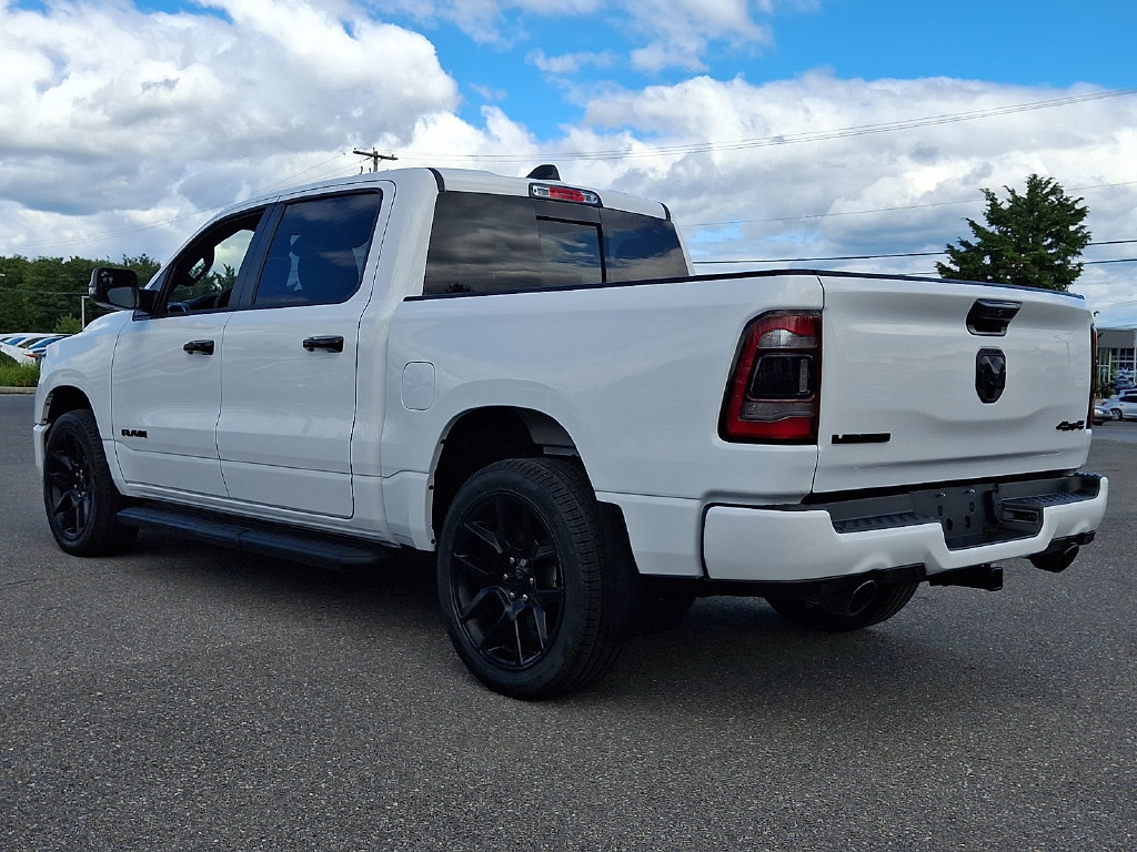Used 2024 RAM 1500 Laramie AWD/4WD image 4