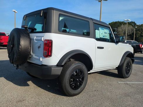 New 2025 Ford Bronco 2-Door image 4