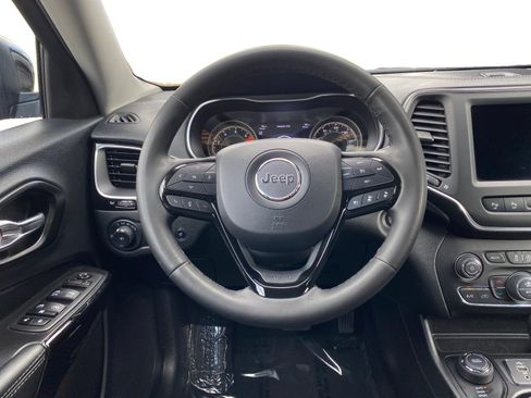 Used 2023 Jeep Cherokee Altitude Lux image 11