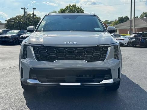 Certified 2024 Kia Sorento EX FWD image 8