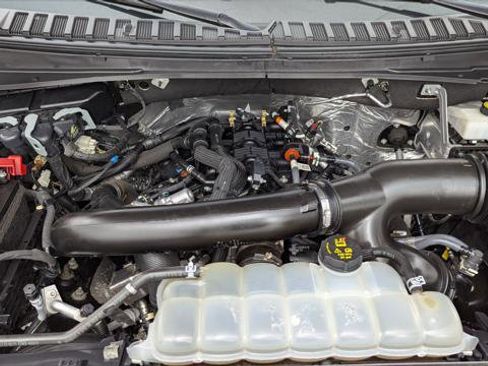 Used 2024 Ford Expedition Limited AWD/4WD image 35