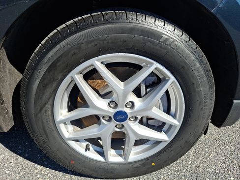 Certified 2022 Ford Edge SEL w/ Convenience Package image 8