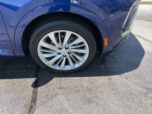 Used 2024 Buick Envision Avenir AWD/4WD image 17