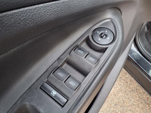 Used 2018 Ford Escape SE FWD image 13