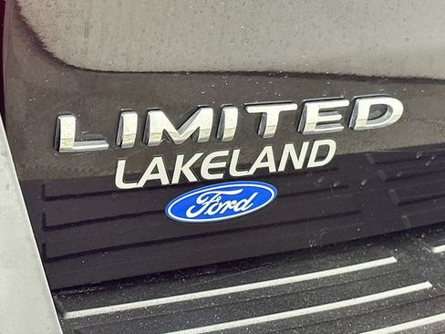 Used 2024 Ford Expedition Limited RWD image 30