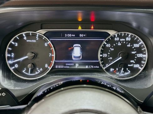 Used 2023 Nissan Rogue SV w/ SV Premium B Package FWD image 12