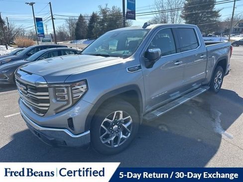 Used 2024 GMC Sierra 1500 SLT w/ SLT Premium Package image 3