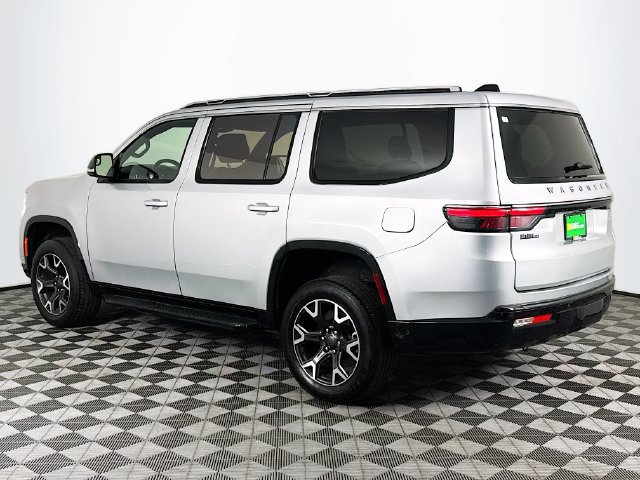 Used 2024 Jeep Wagoneer Series III AWD/4WD image 6
