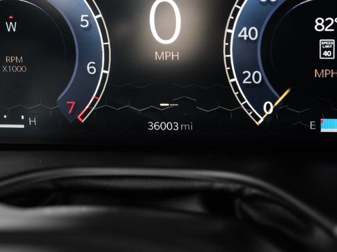 Used 2022 Jeep Compass Trailhawk w/ Trailhawk Elite Group AWD/4WD image 3