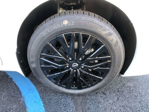 New 2025 Nissan Altima 2.5 SV w/ SV Special Edition Package AWD/4WD image 12