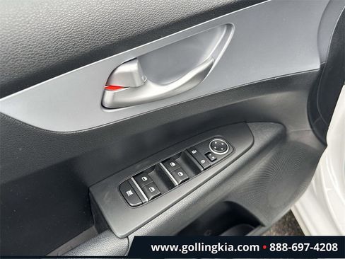 Certified 2023 Kia Forte LXS w/ LXS Technology Package image 13