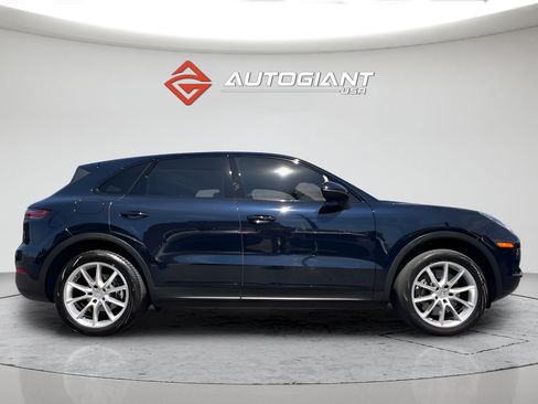 Used 2021 Porsche Cayenne AWD/4WD image 10