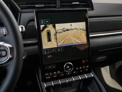 New 2026 GMC Terrain Denali w/ LPO, Floor Liner Package AWD/4WD image 25