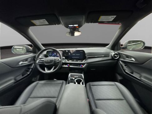 Used 2025 Chevrolet Equinox LT w/ Convenience Package II image 26