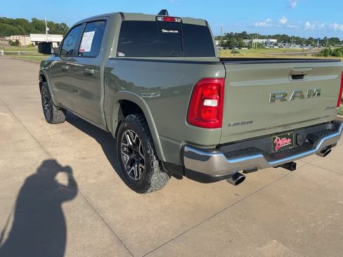 Used 2026 RAM 1500 Laramie AWD/4WD image 7