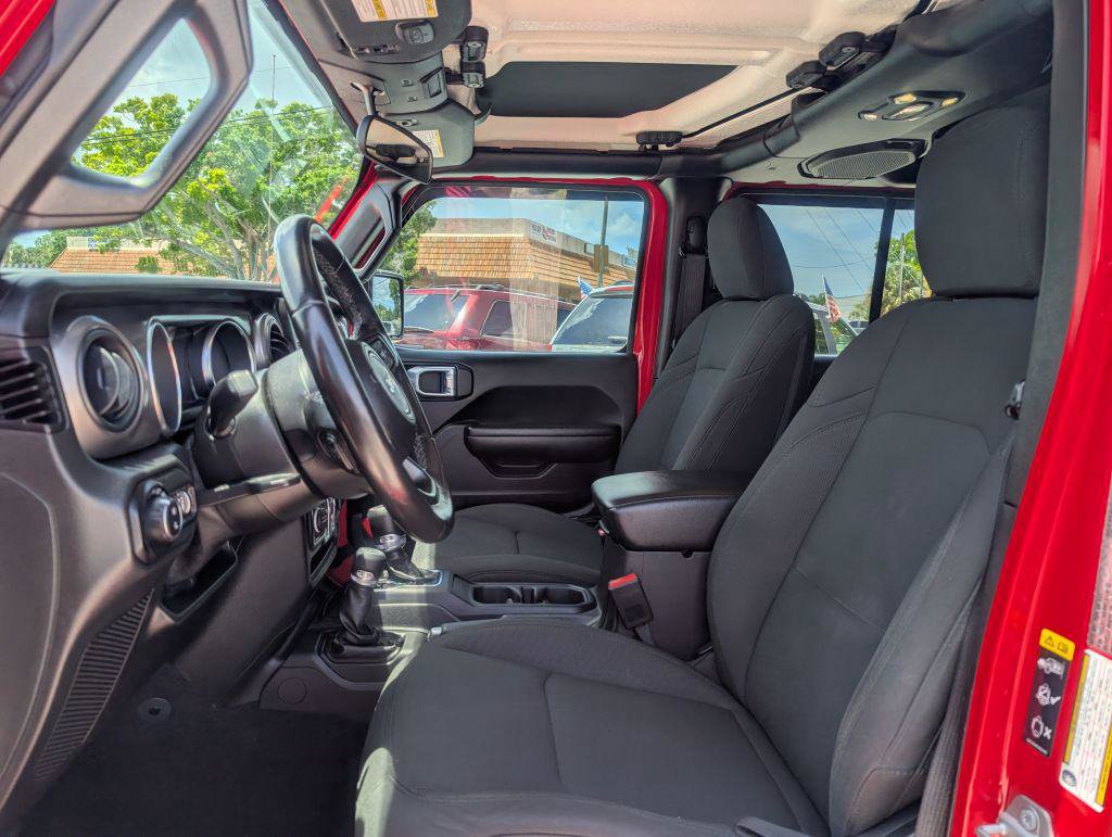 Used 2021 Jeep Gladiator Sport AWD/4WD image 9