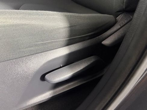 Used 2020 Toyota RAV4 LE w/ Carpet Mat Package FWD image 20