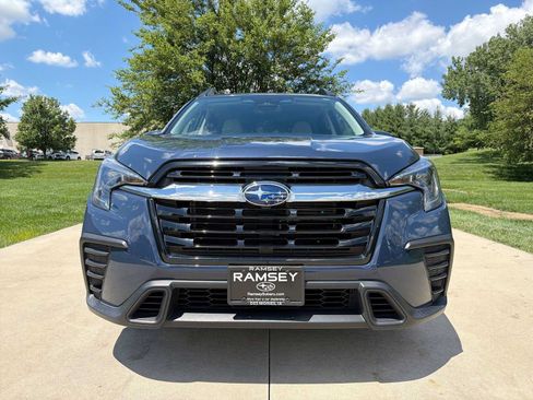 Certified 2023 Subaru Ascent Premium w/ Convenience Package AWD/4WD image 9