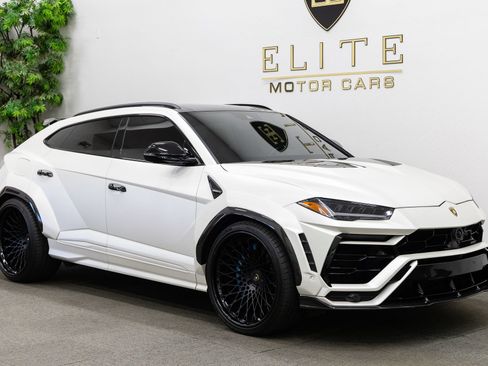 Used 2020 Lamborghini Urus AWD/4WD image 9