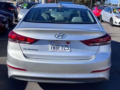 Used 2017 Hyundai Elantra SE image 6