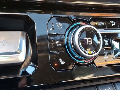 Used 2024 GMC Sierra 3500 AT4 w/ AT4 Premium Plus Package image 23