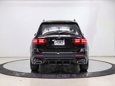 Used 2024 Mercedes-Benz GLB 250 image 3
